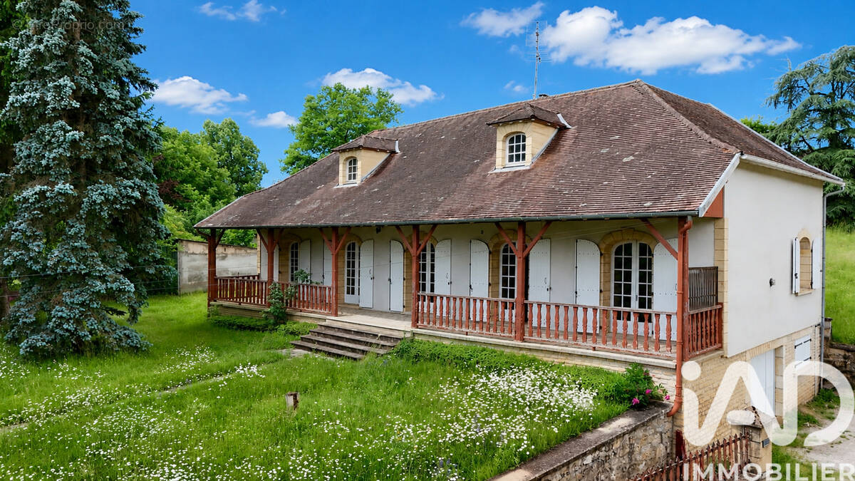 Photo 1 - Maison à LE LARDIN-SAINT-LAZARE