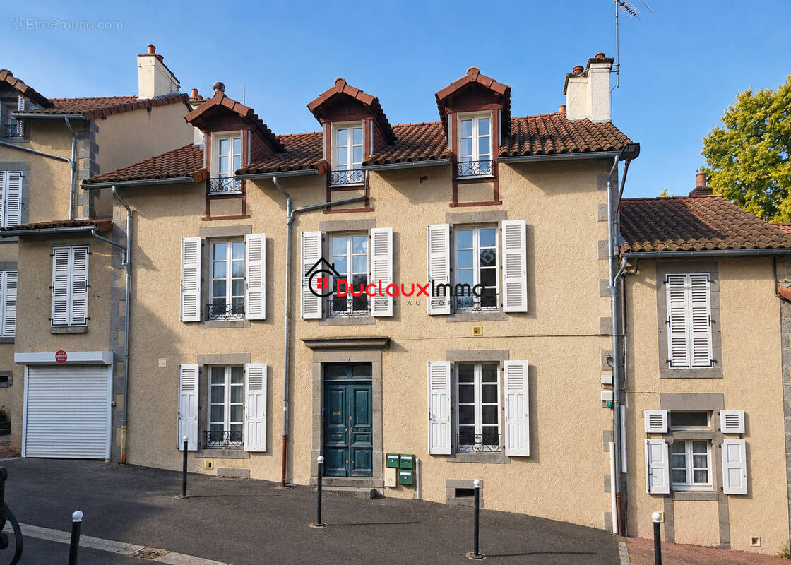 Appartement à AURILLAC