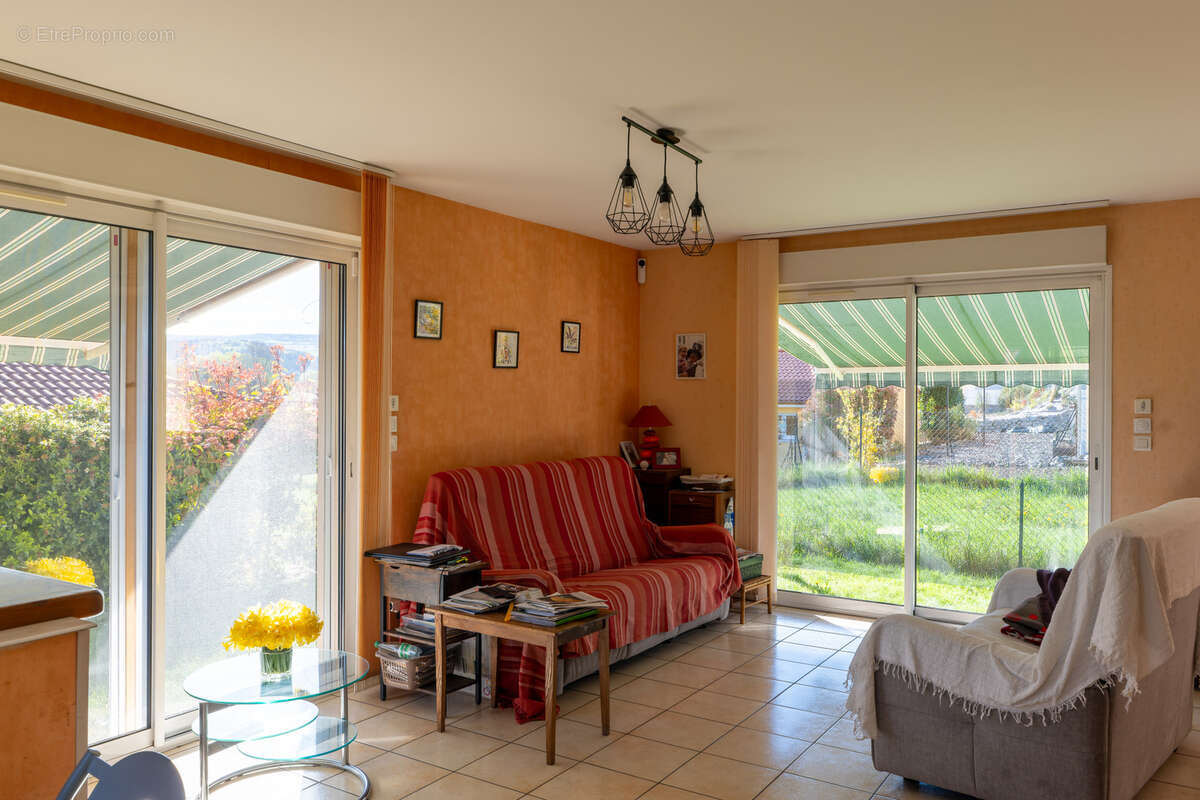 Autre à PERRIER