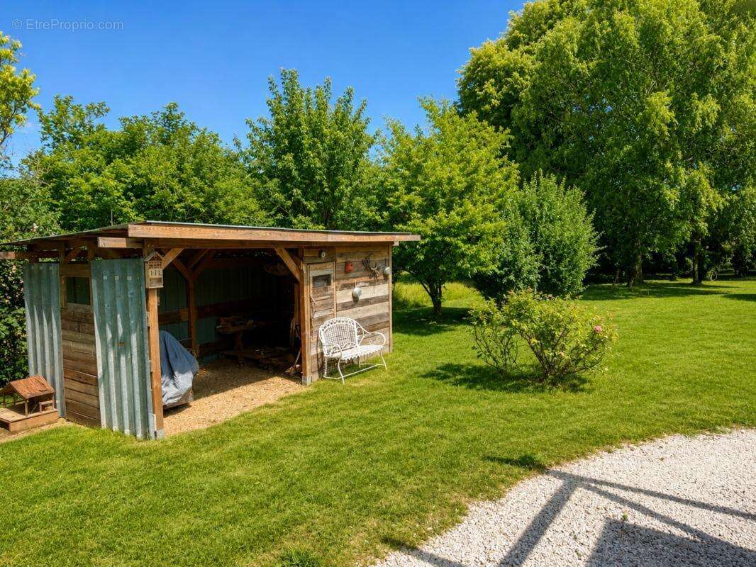 Confortable chalet sur grand parc arboré - photo 12