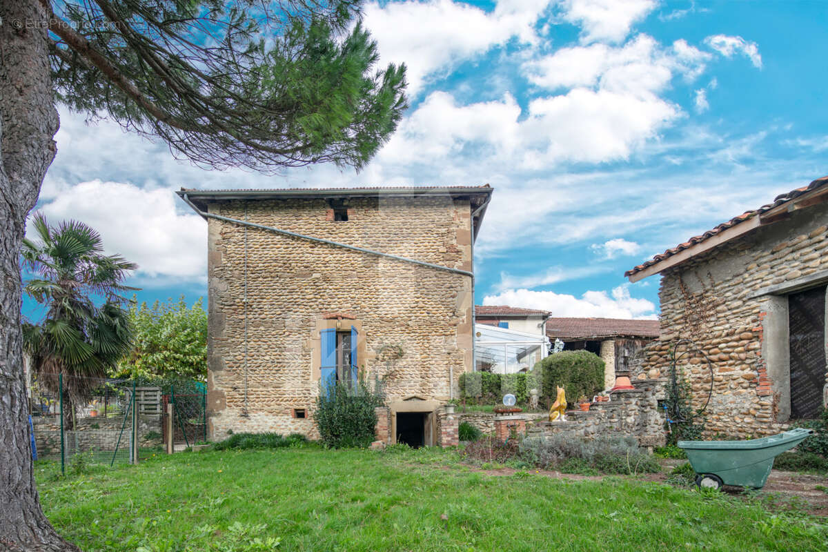 Maison à CHATEAUNEUF-DE-GALAURE