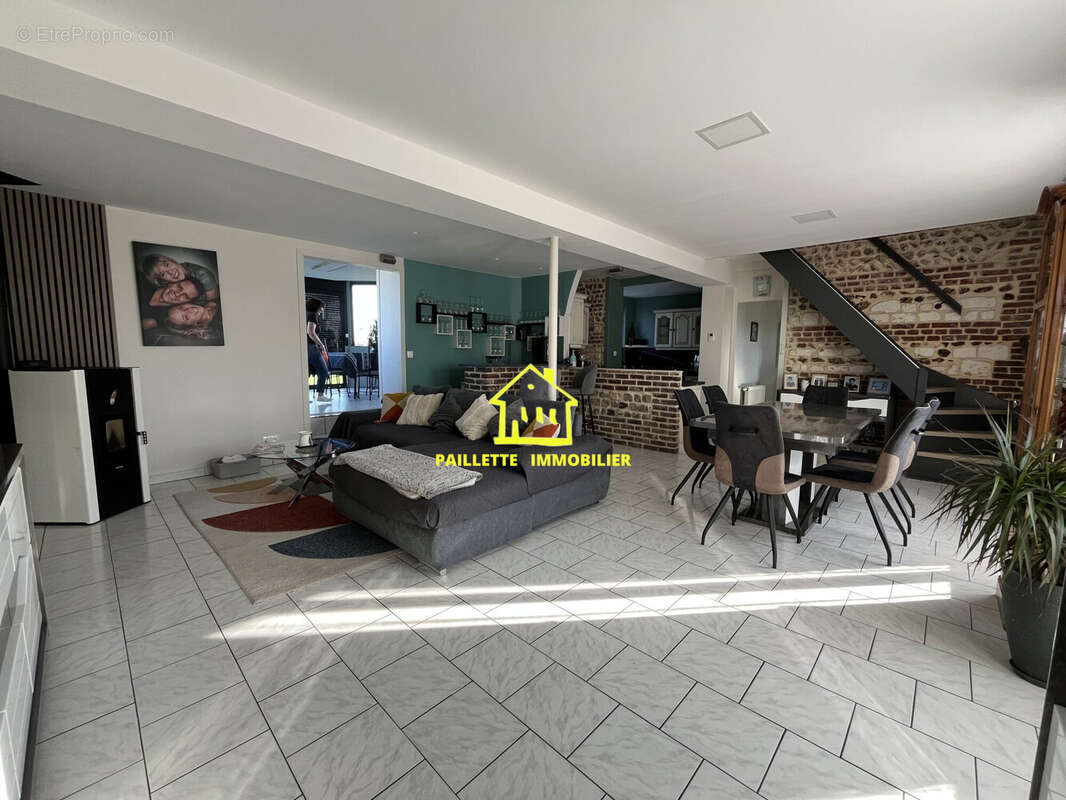 Maison à SAINT-ROMAIN-DE-COLBOSC