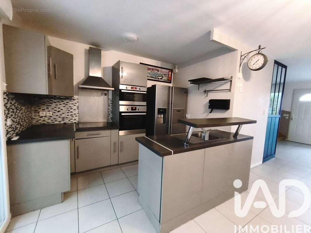 Photo 4 - Appartement à MONTEREAU-FAULT-YONNE