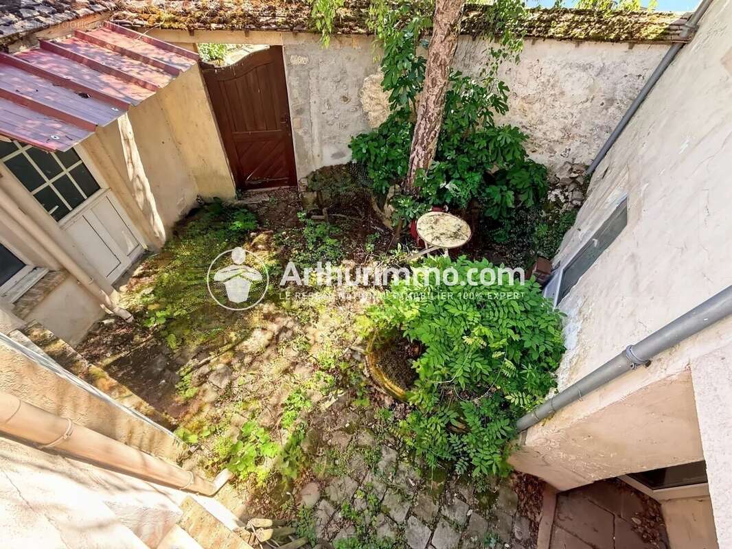 Maison à ETIOLLES