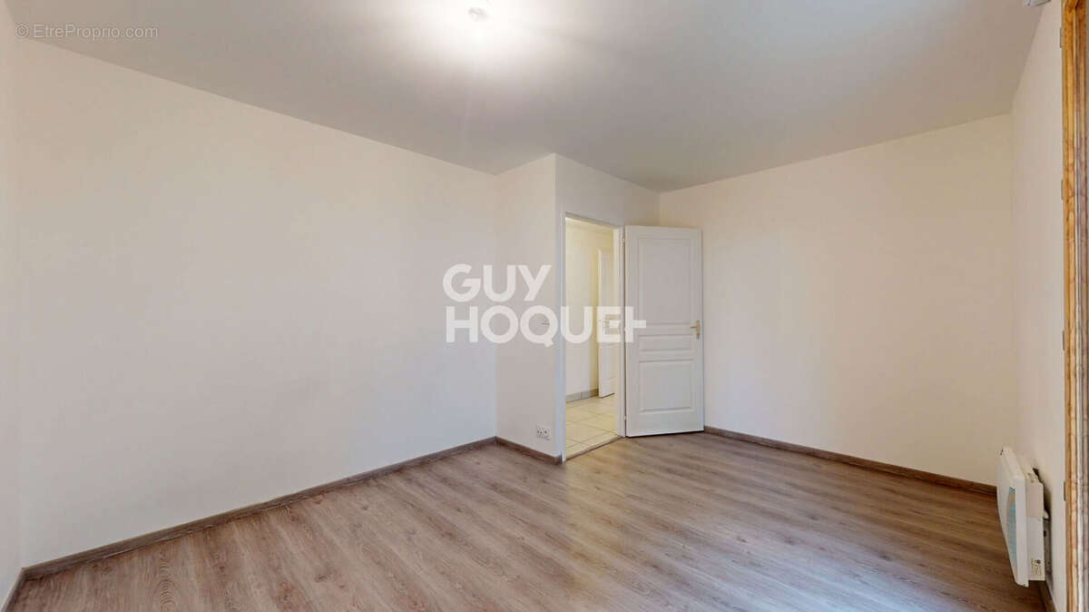 Appartement à SAINT-CYR-SUR-LOIRE