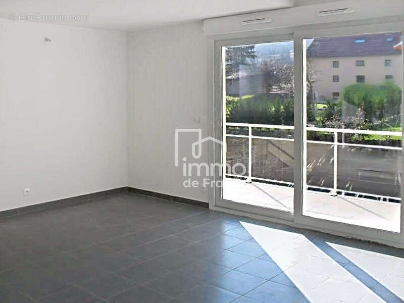 À vendre pour investisseur, t3  a chevrier  / 60 m2 - photo 4