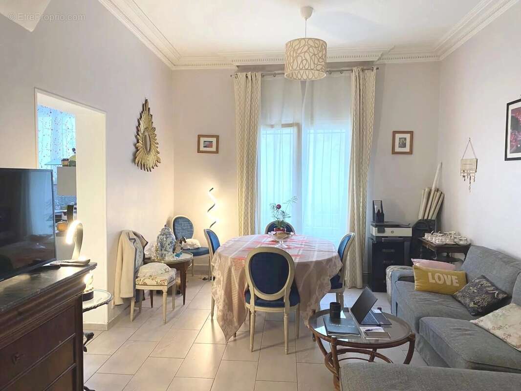 Appartement à LE PERREUX-SUR-MARNE