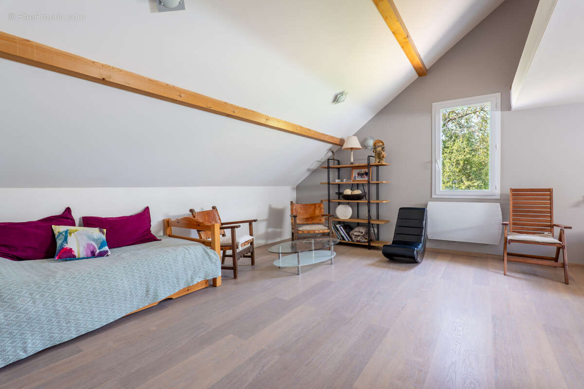 Exclusivité à Chambéry : Maison d'architecte de 225,21 m2 - photo 16