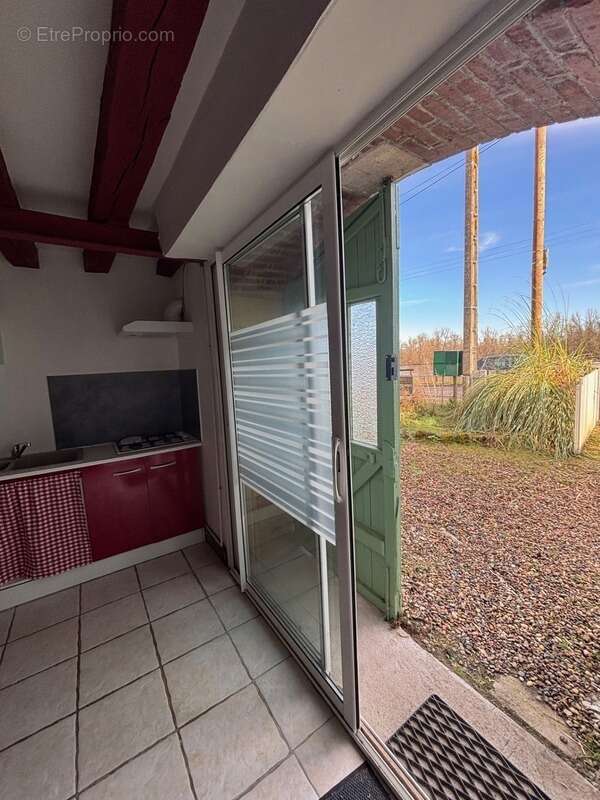 Appartement à MARSEILLES-LES-AUBIGNY