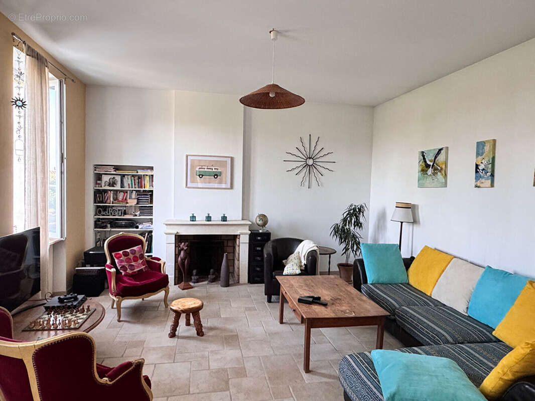 Maison à TONNAY-CHARENTE