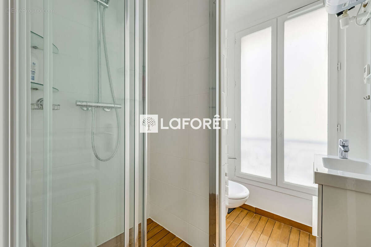 Appartement 4 pièces de 78 m² - Charme et confort à Pernety - photo 8