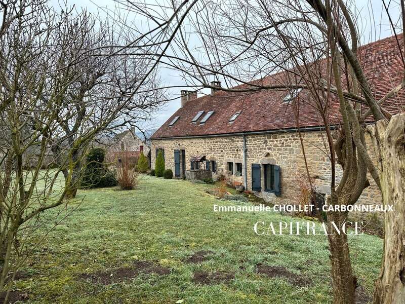 Maison à PRECY-SOUS-THIL