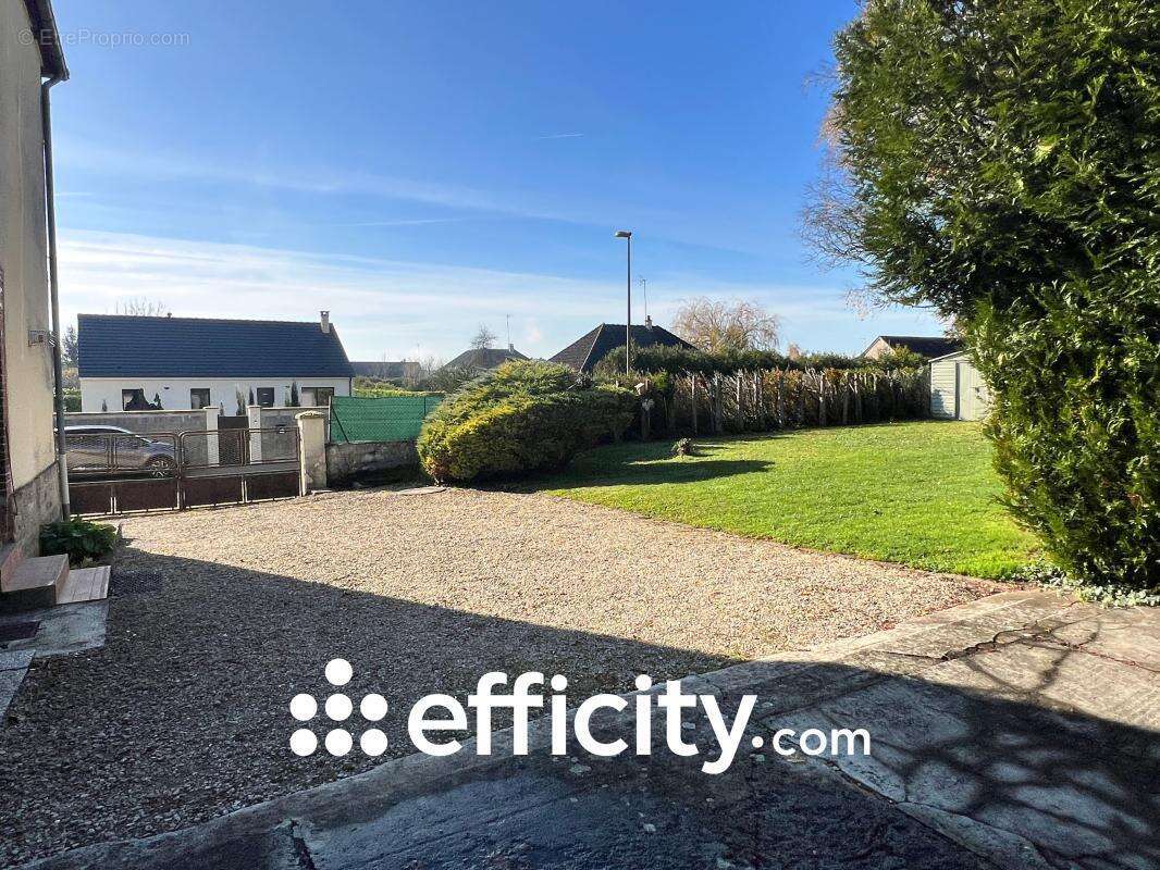 Maison à DIERREY-SAINT-JULIEN