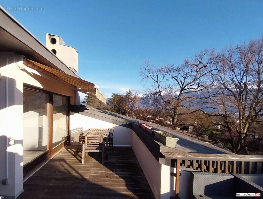 Appartement à MEYLAN