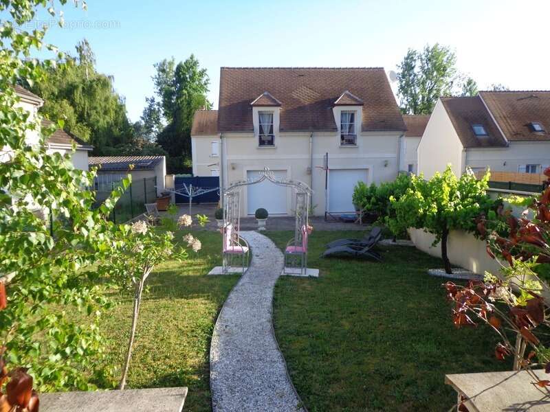 Maison à PONT-SAINTE-MAXENCE