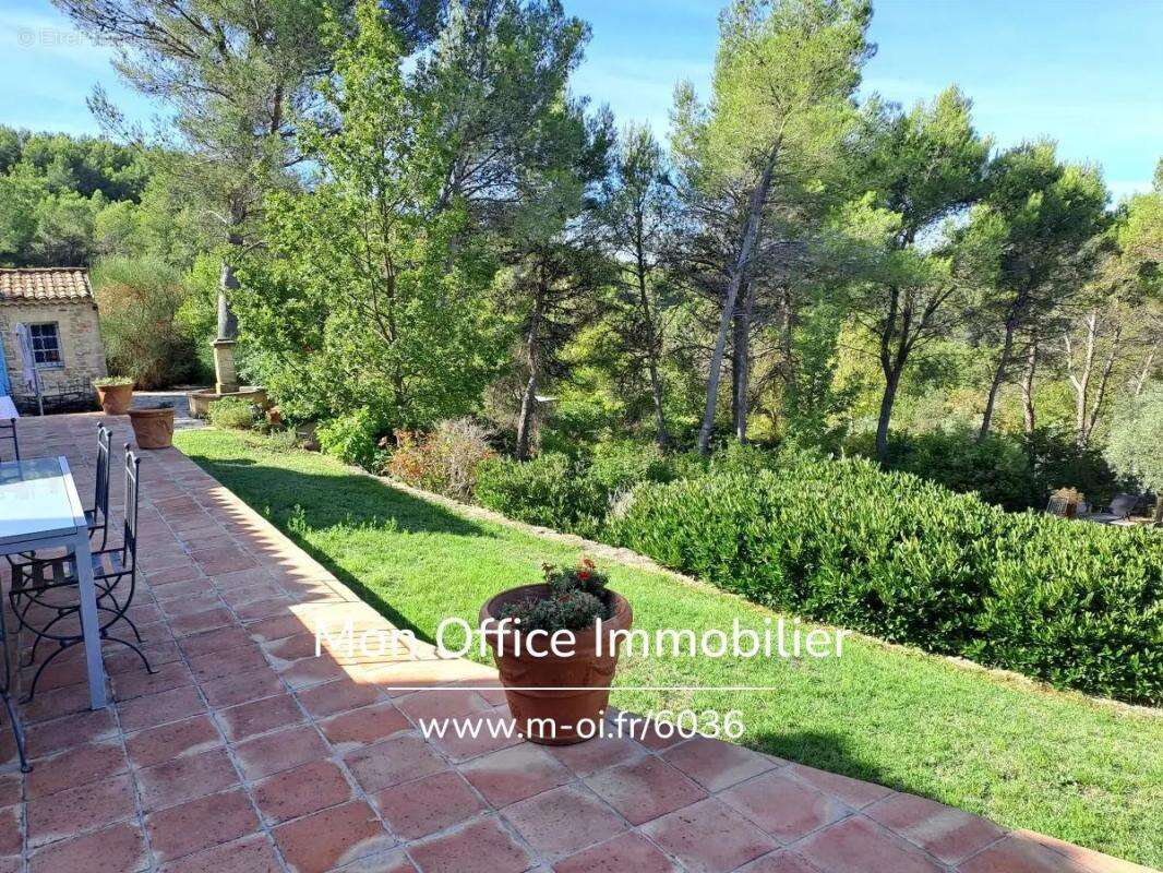 Référence : 6754-VCL - Maison avec belle vue dominante - Piscine et pool-house - Proche Aix à ROGNES - photo 26