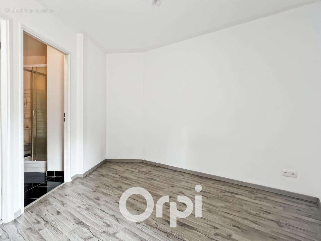 Appartement À Vendre - photo 4