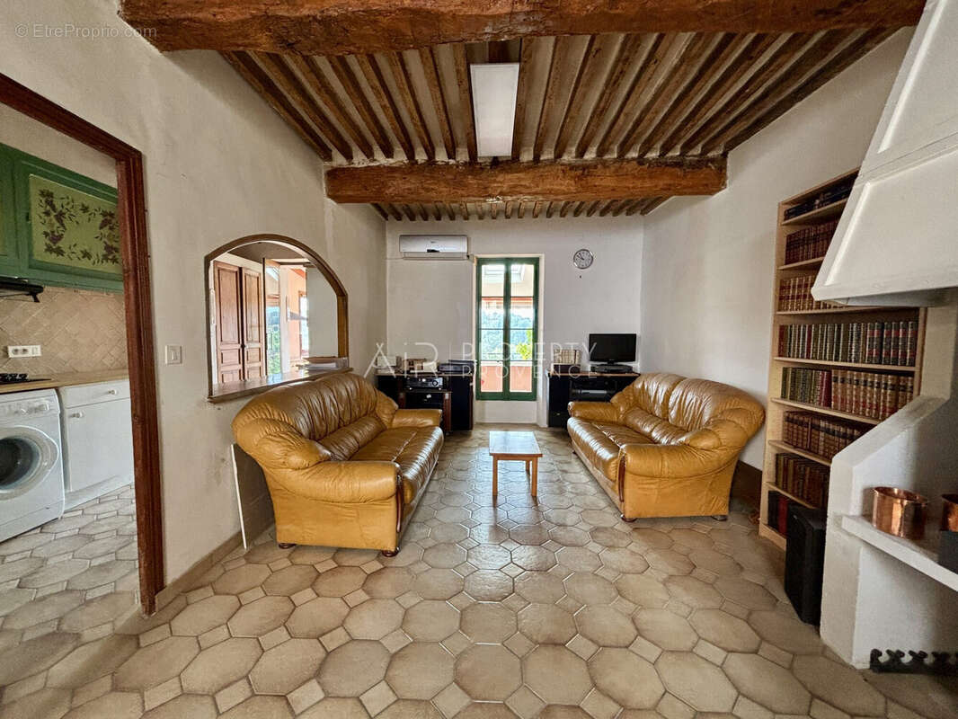 AIR Property Provence - Maison à LA TOUR-D&#039;AIGUES