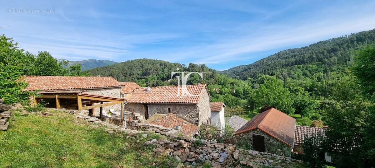 Maison à SENECHAS