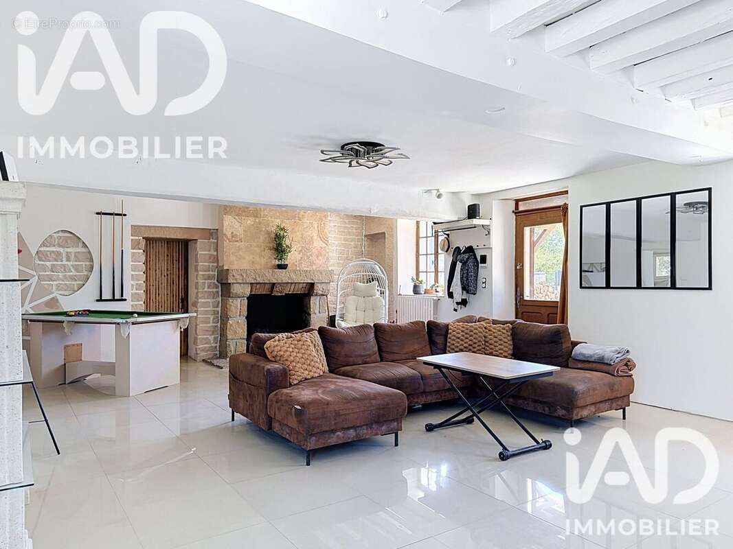 Maison 200 m² à Chateau-Renard  - photo 4
