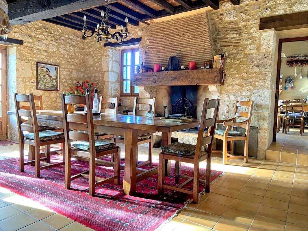 Maison à MONBAZILLAC