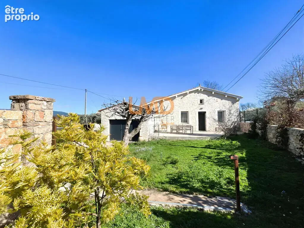Figanières – Mas rénové 171 m², 3 suites, terrain piscinable - photo 4