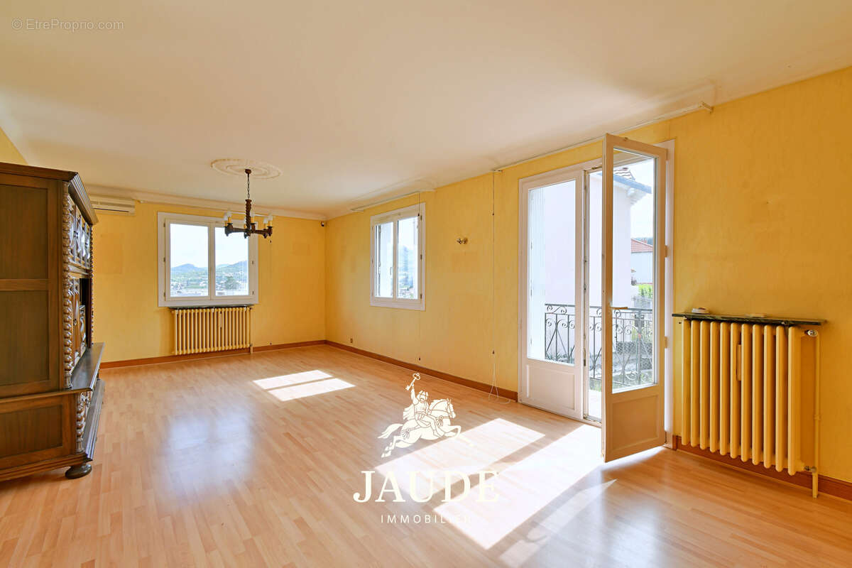 Maison à CLERMONT-FERRAND