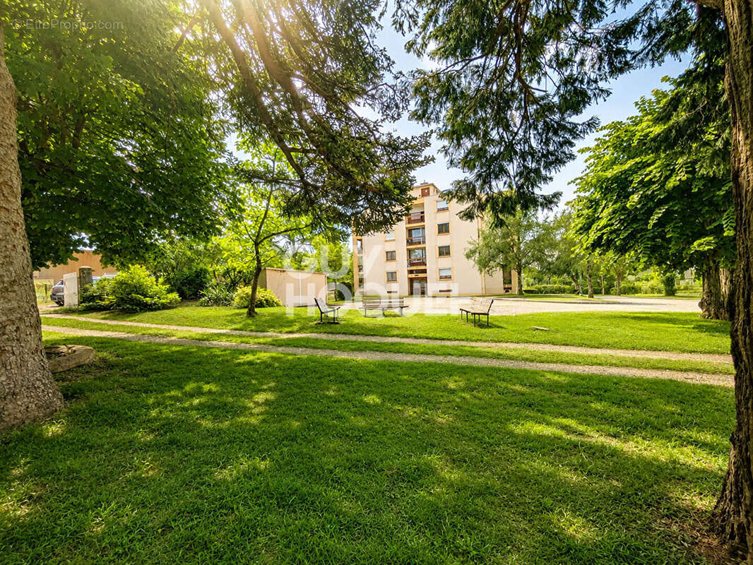 Appartement à DECINES-CHARPIEU