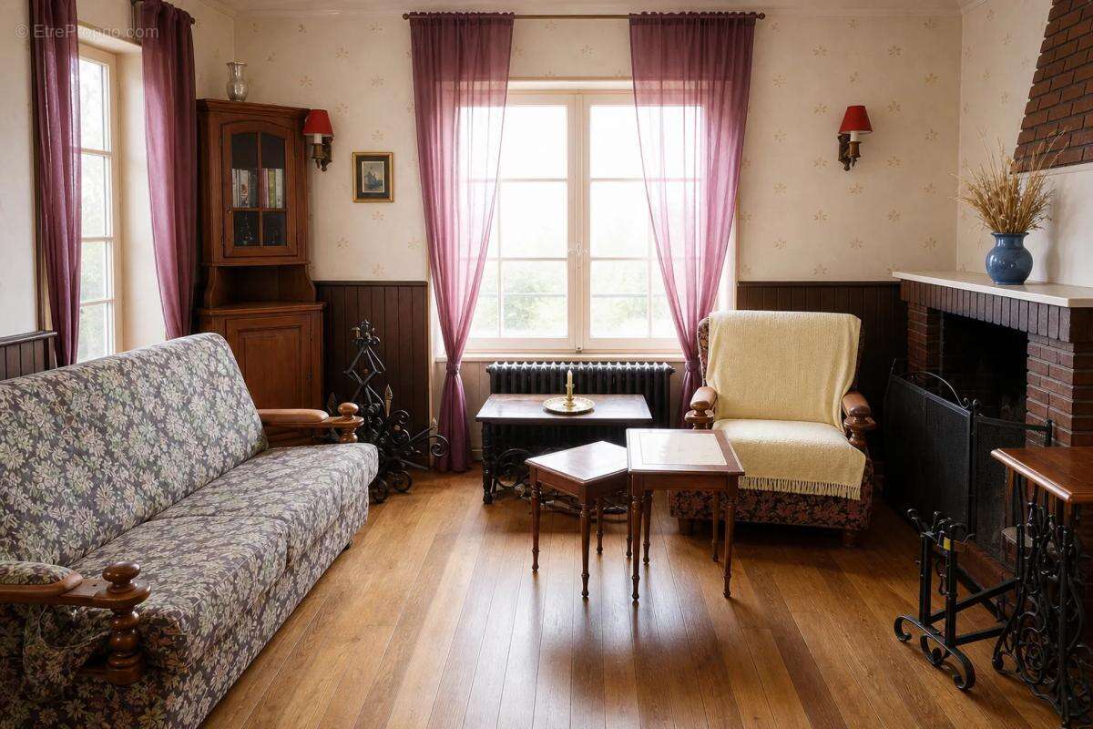 Maison à VOLLORE-VILLE