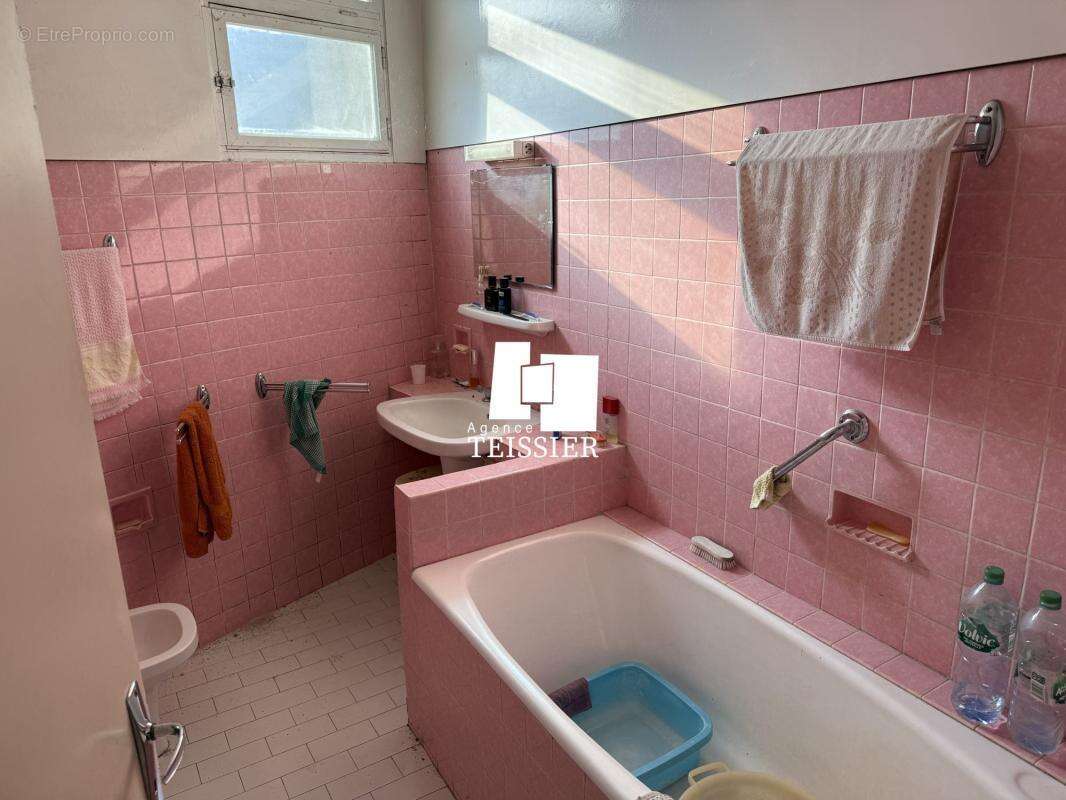 Appartement à LES VANS