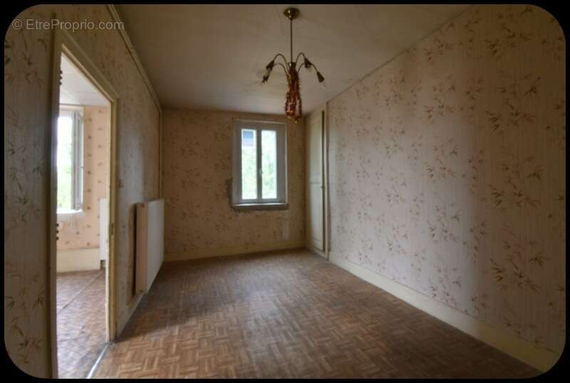 Maison à vendre MONTLUCON (03) - photo 8