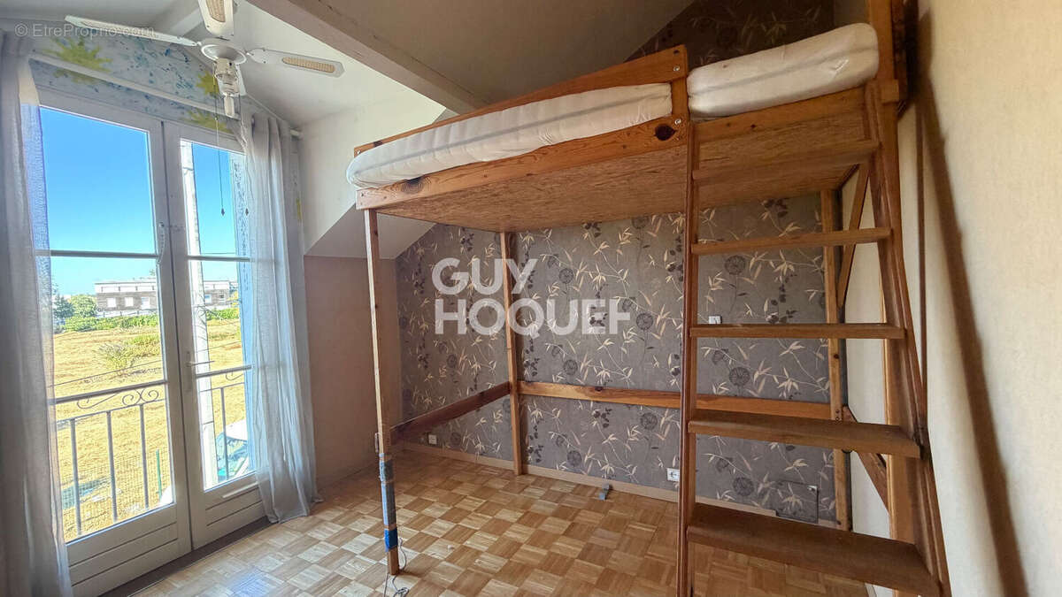 Maison Garges Les Gonesse 4 pièce(s) 120 m2 - photo 6