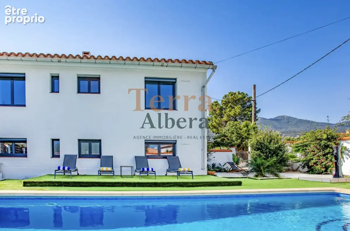 Maison à LAROQUE-DES-ALBERES