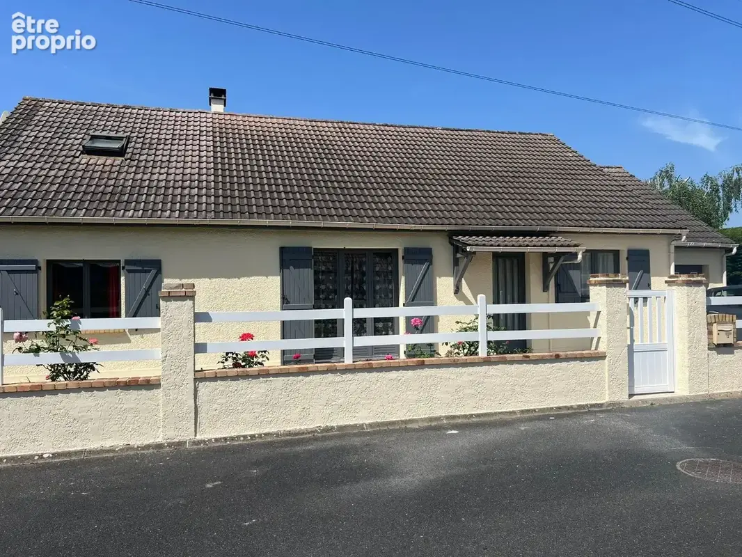 Maison à OLLAINVILLE