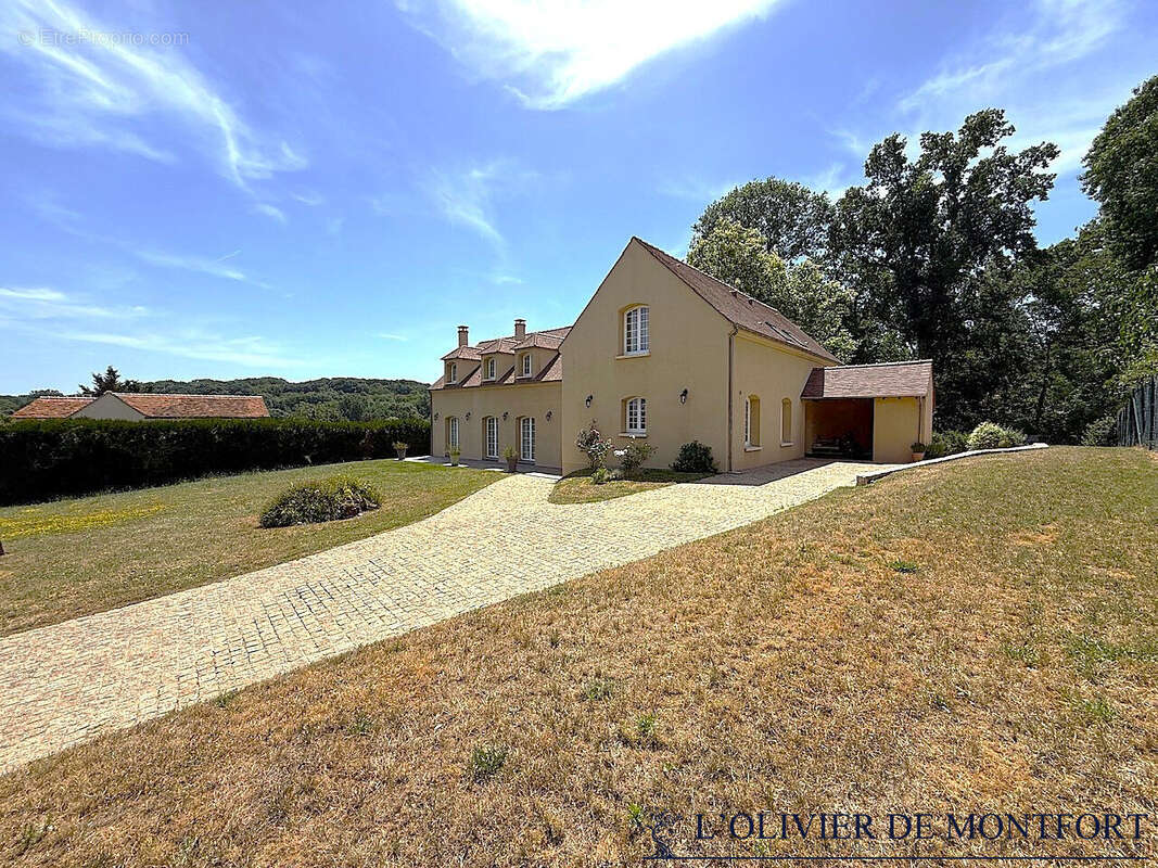 Maison à MONTFORT-L'AMAURY