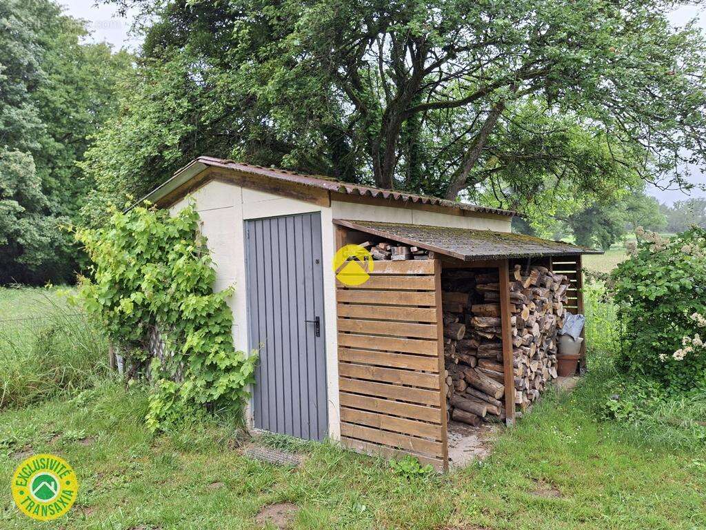 Maison à LURCY-LEVIS