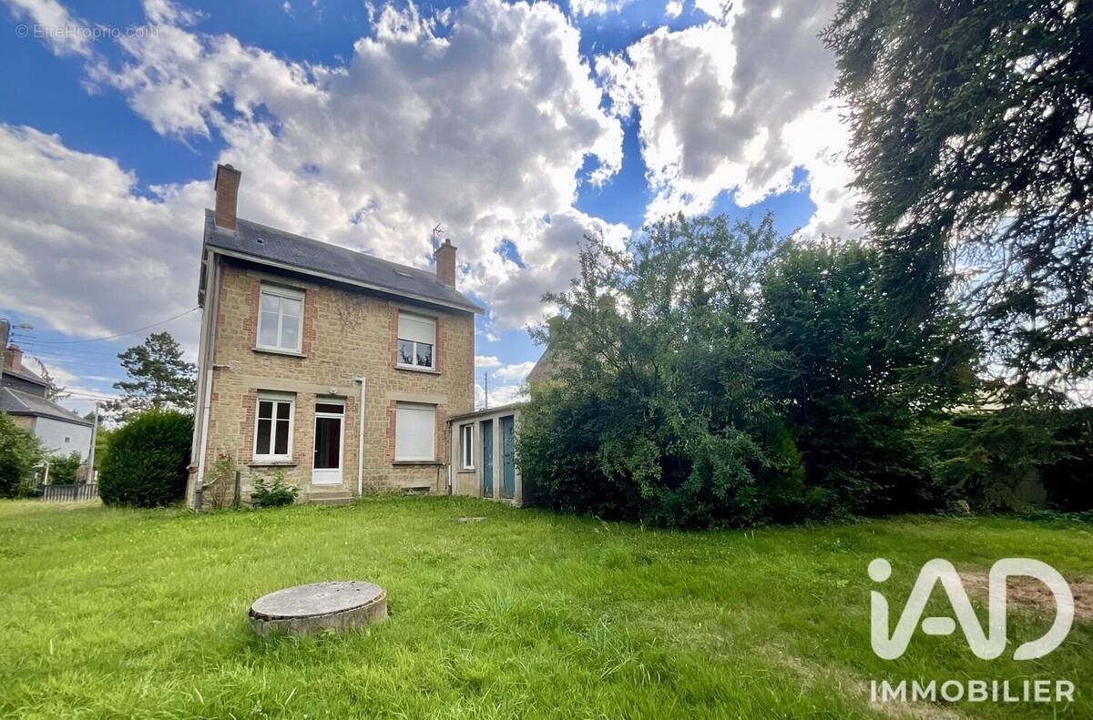 Photo 1 - Maison à PRIX-LES-MEZIERES