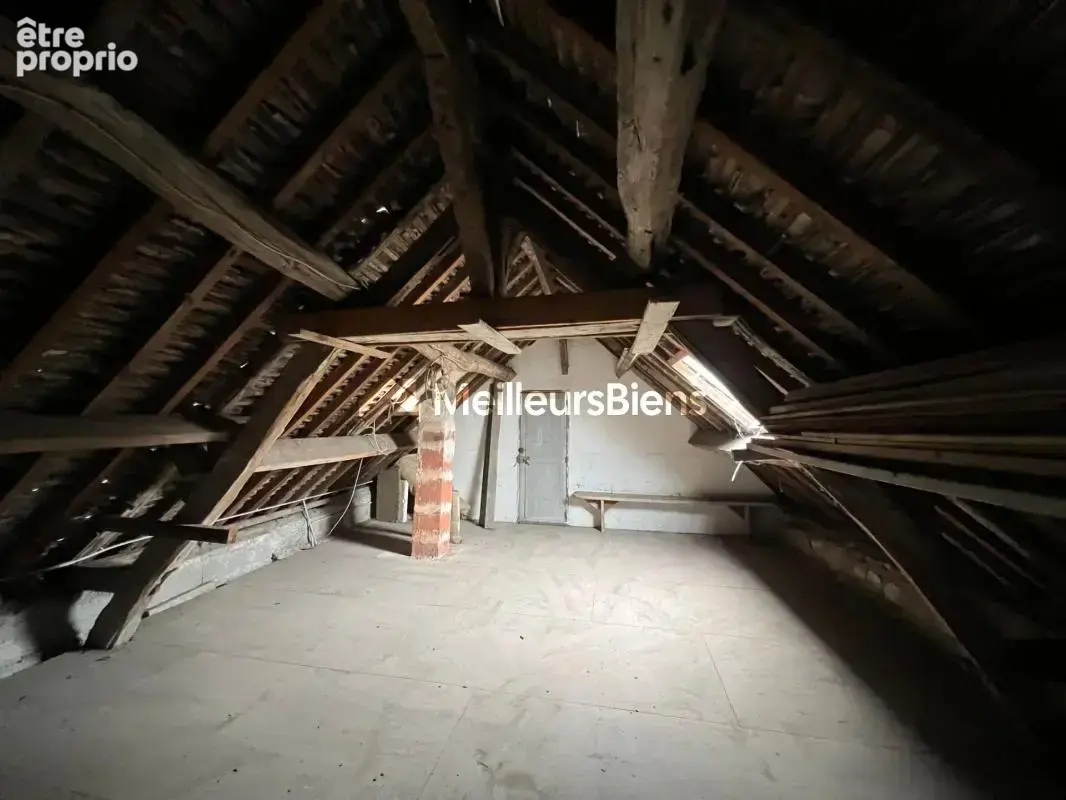 Ensemble immobilier - 134 m² composé d'une maison louée (T4) et d'une maison libre (T2) + grange et garages - photo 20