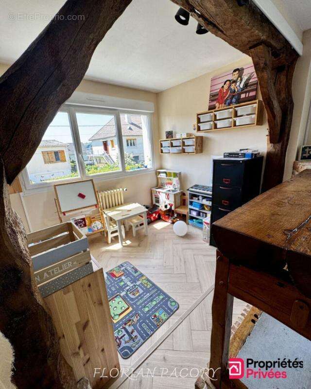Maison à MONTIVILLIERS