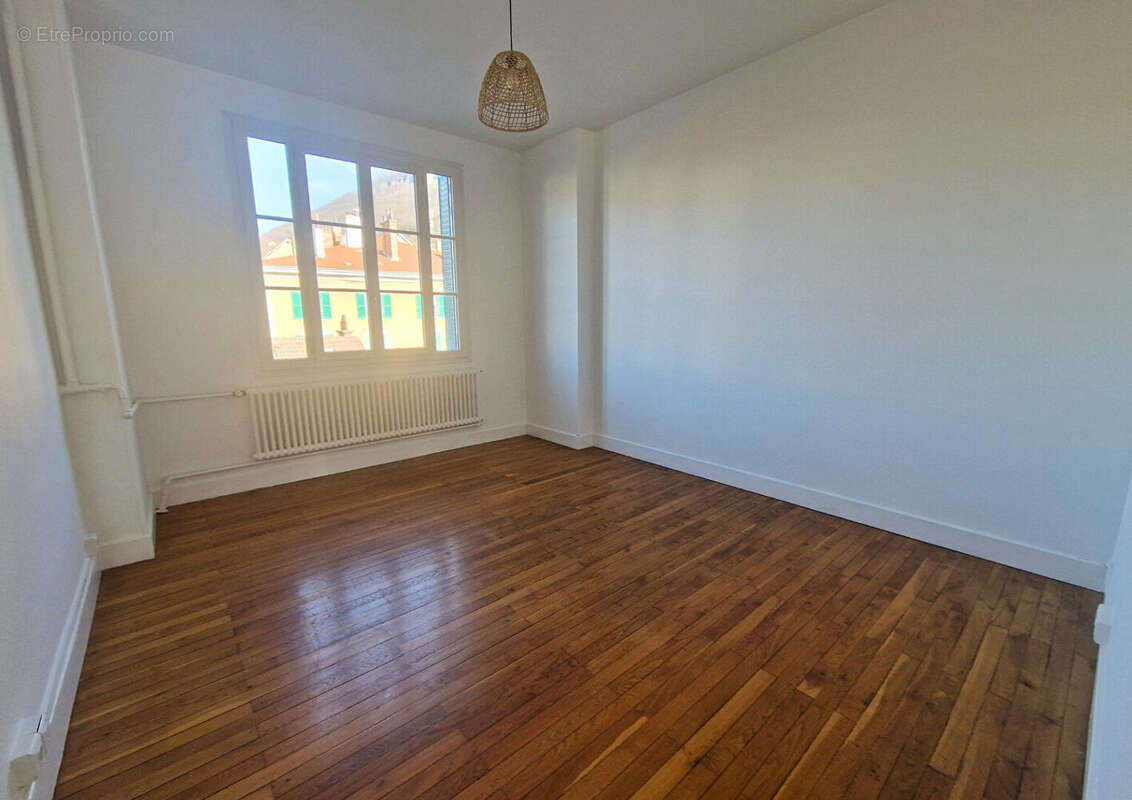 Appartement à VOIRON