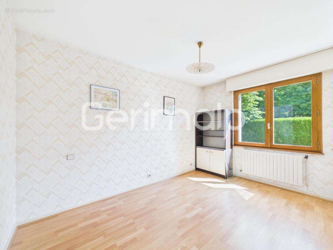 Vente - Maison - 8 pièces + cuisine - 180 m² - 795 000 € - - photo 24
