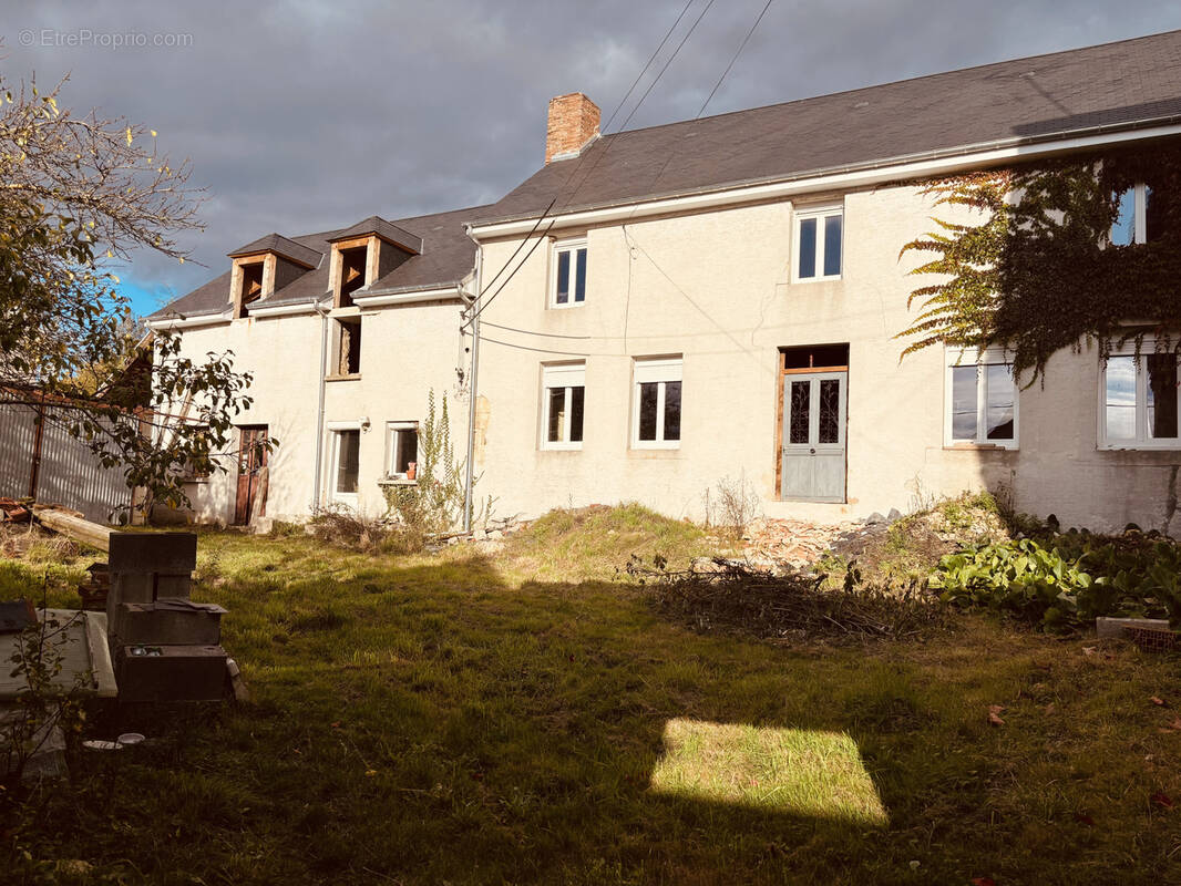 Maison à MONTIGNY-SUR-VESLE