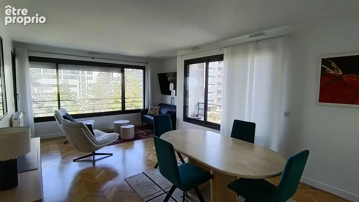 PARIS XVème, bords de Seine superbe 3 pièces de 77 m2 avec balcon, 2 grandes caves et parking en sous-sol. - photo 3