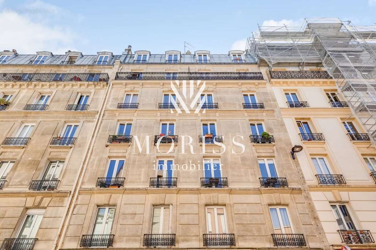 Appartement à PARIS-18E