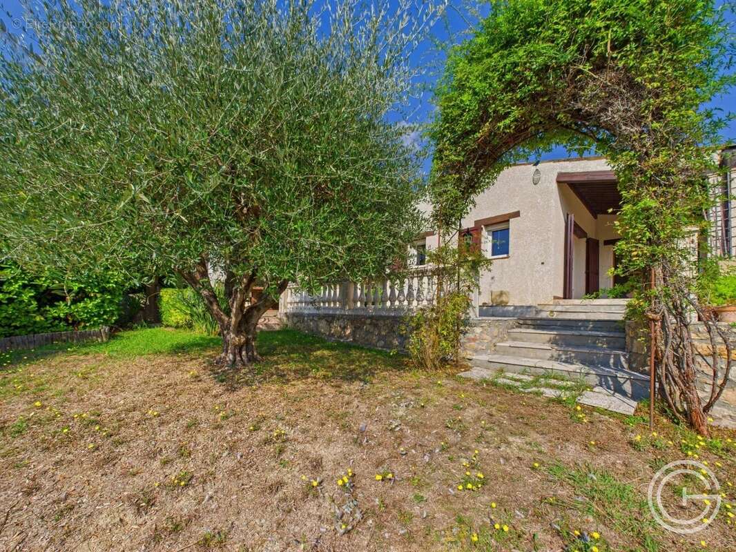 Villa individuelle 199m² avec Piscine + 1857m² de Jardin - LA COLLE SUR LOUP - photo 34
