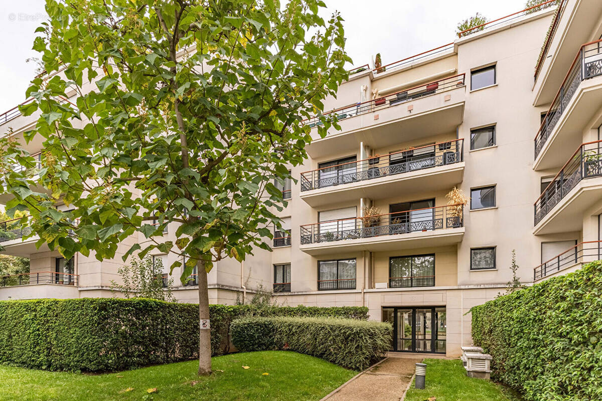 Appartement à COLOMBES