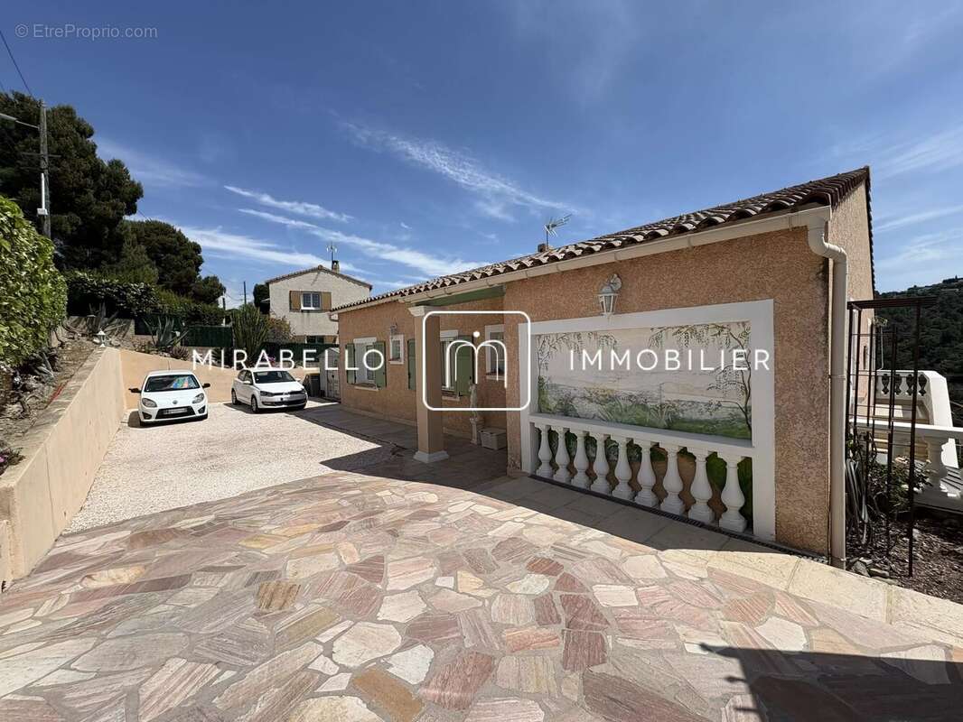 Maison 193 m² à Colomars  - photo 32