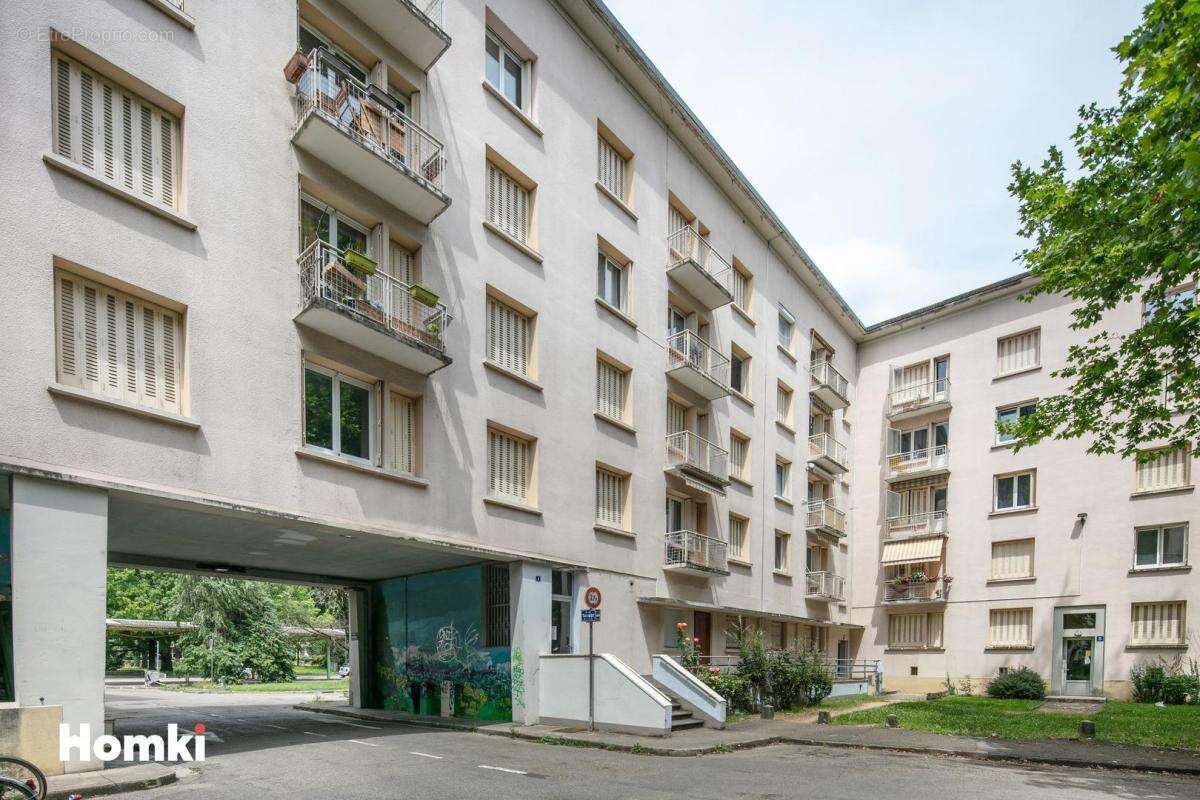 Appartement T3 de 68 m2 à Grenoble 38100, Rue Turgot - photo 7