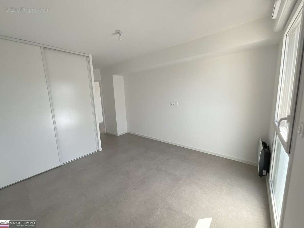 Appartement à SAUVIAN