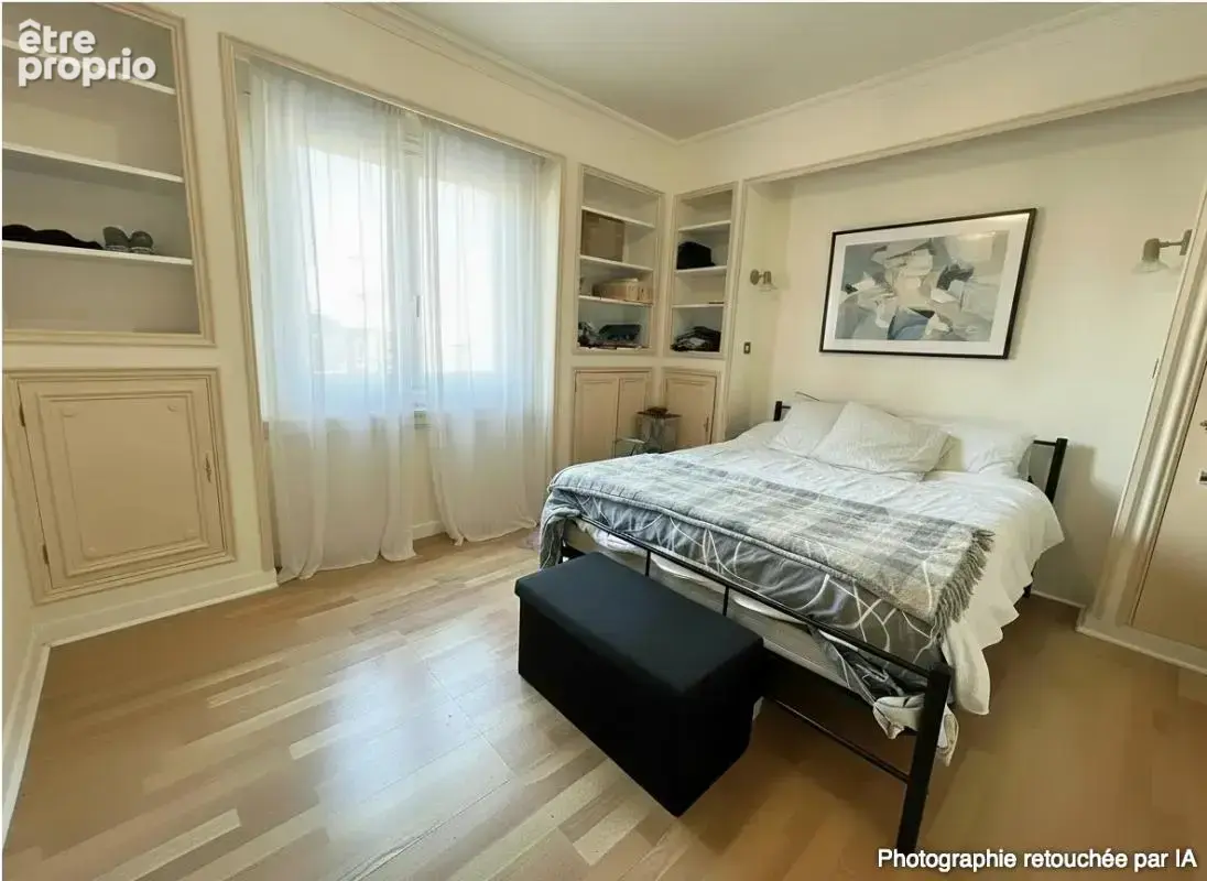 Chatellerault  - pavillon familial de 166 m² - 6 chambres + pièces modulables - terrain clos de 577 m² - photo 12